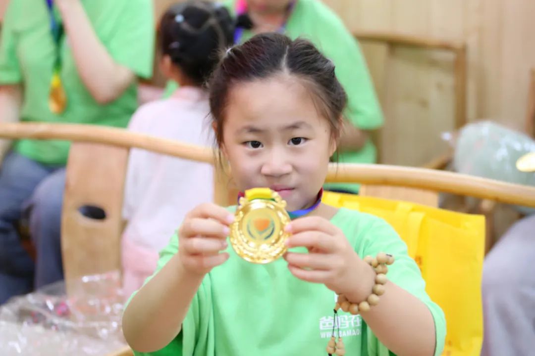 沒想到，這是9歲小女孩來爸媽在線學習的收獲！